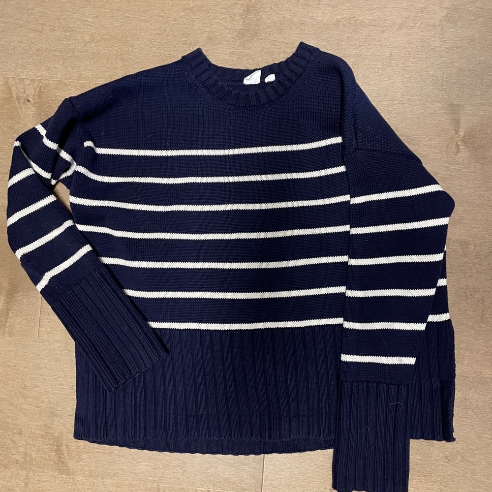 Gap Oversized 24/7 Split-Hem Crewneck Sweater